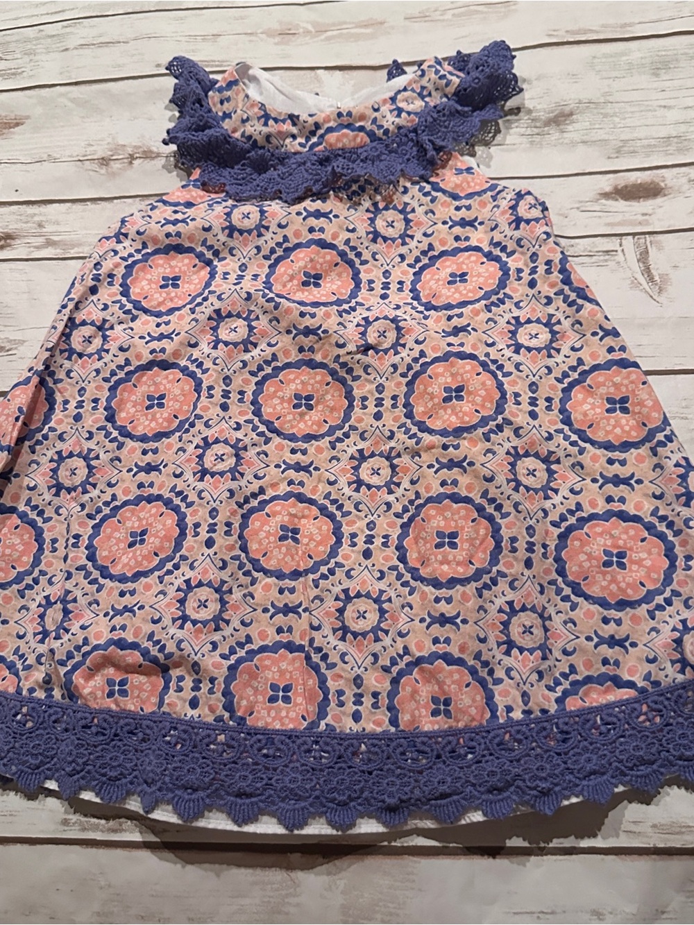 Counting Daisies floral dress with lace trim 4t vguc